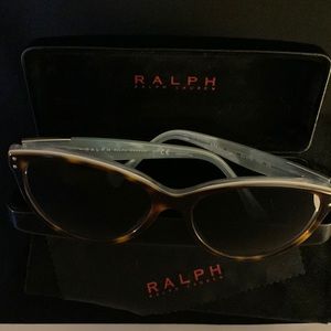 RALPH Ralph Lauren Sunglasses w/Case